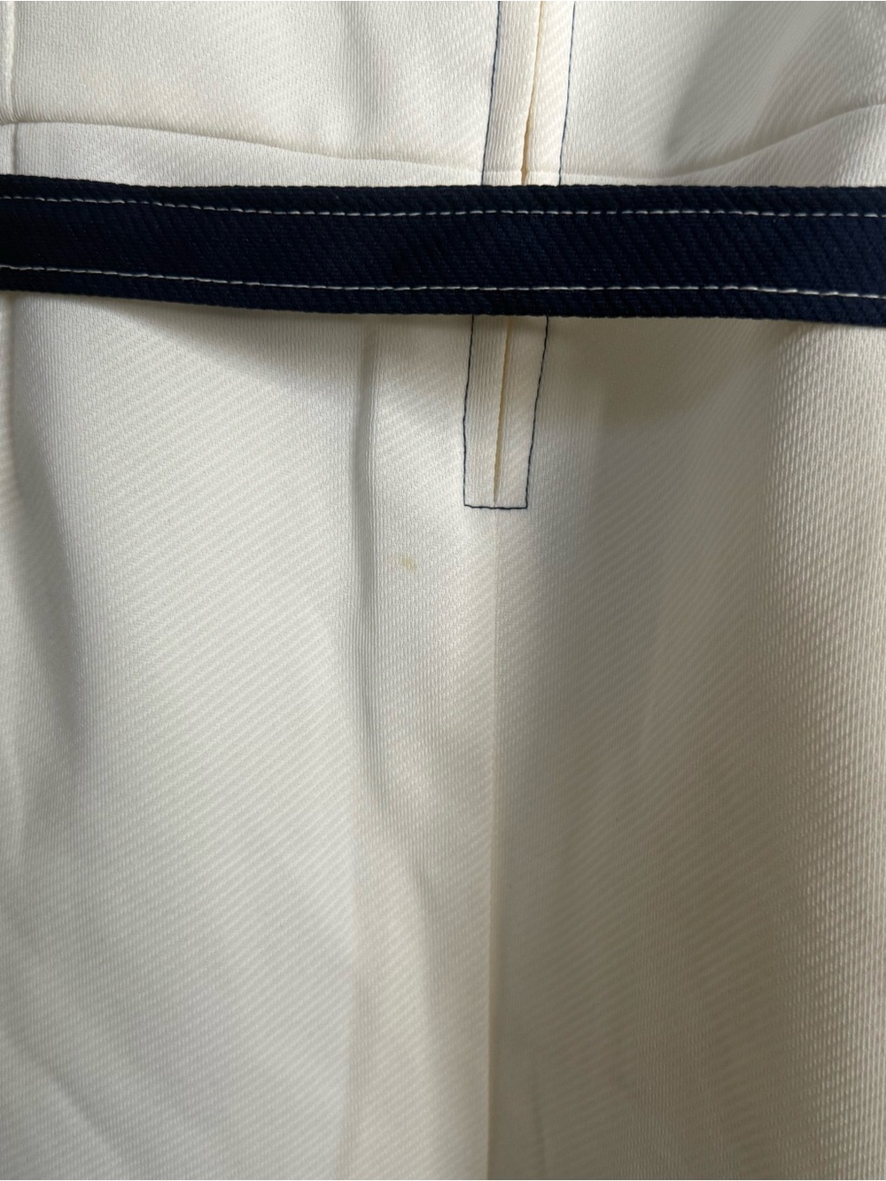 Vintage White Romper Playsuit with Navy Trim & Red Pocket Accents - size small - Picture 5 of 5